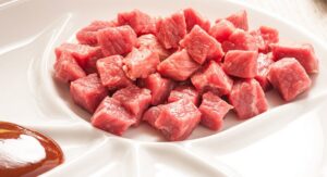Manger trop de viande bourguignonne : un risque pour la santé ?