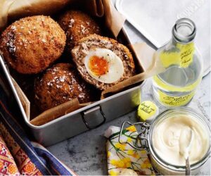 Histoire et origines dees Scotch Eggs : une recette pas si écossaise ?